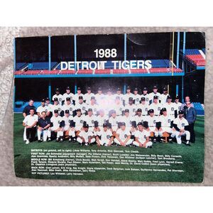 1988 DETROIT TIGERS Team Color 8 1/2 x 11 Photo